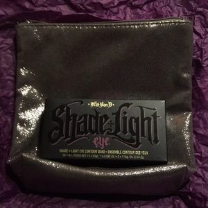 May Von D Shade + Light Eye Contour Quad